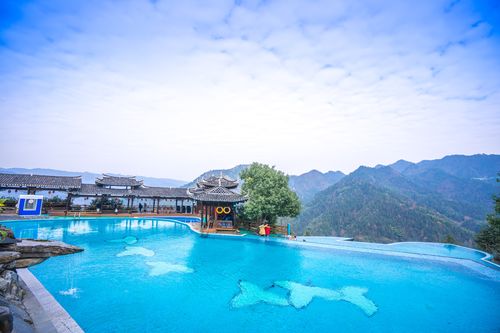 湖南周边省份旅游景点推荐（湖南周边的旅游景点哪里好玩）