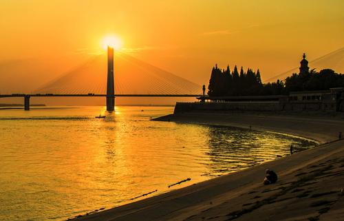 嘉鱼天气预报一个月(嘉鱼天气30天)-第3张图片-文史 嘉鱼天气预报一个月(嘉鱼天气30天)-第3张图片-文史