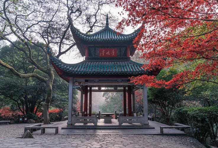 湖南附近的旅游景点哪里好玩(湖南附近有什么好玩的 自驾游)-第6张图片-文史 湖南附近的旅游景点哪里好玩(湖南附近有什么好玩的 自驾游)-第6张图片-文史