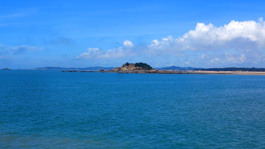 旅游岛屿(泰国著名旅游岛屿)-第2张图片-文史 旅游岛屿(泰国著名旅游岛屿)-第2张图片-文史