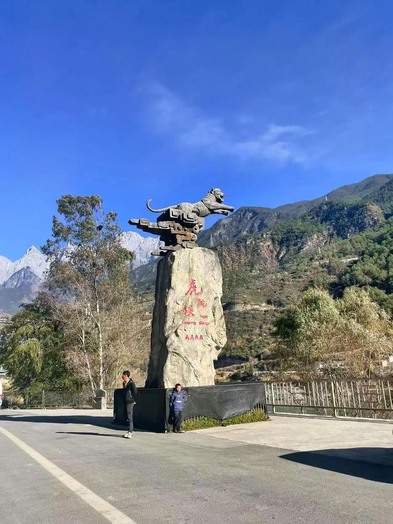 云南迪庆前十旅游景点,云南迪庆前十旅游景点有哪些